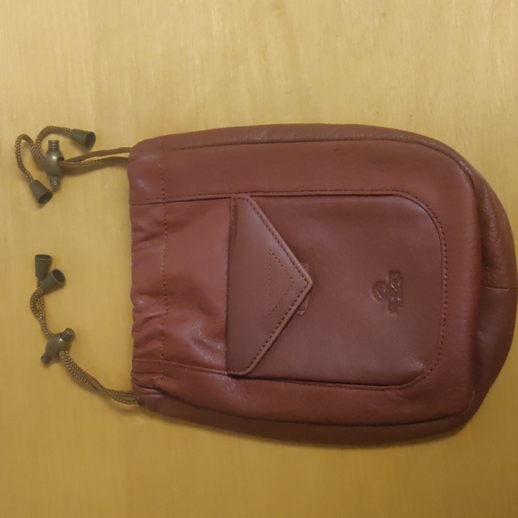 Ahead Leather Golf Pouch - Picture 2 of 3
